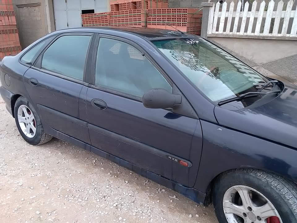 RENAULT LAGUNA