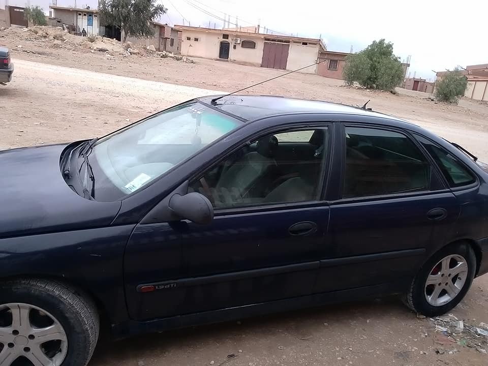 RENAULT LAGUNA