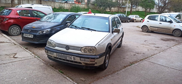 VOLKSWAGEN GOLF 3