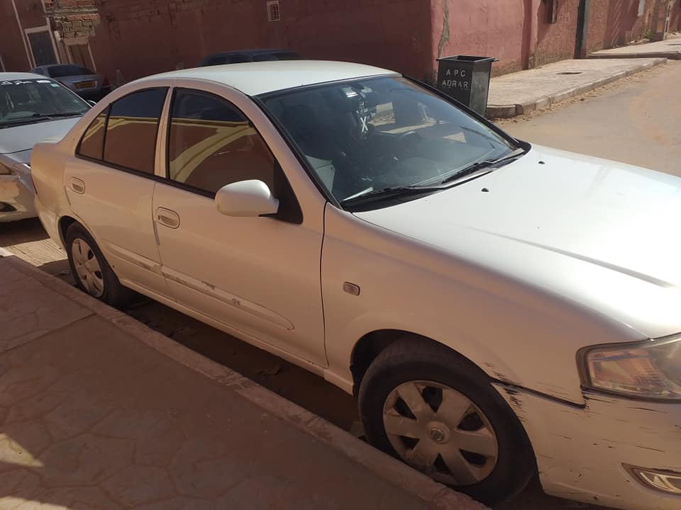 NISSAN SUNNY