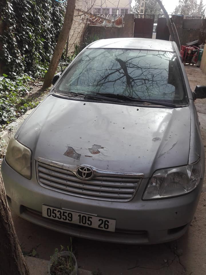TOYOTA COROLLA