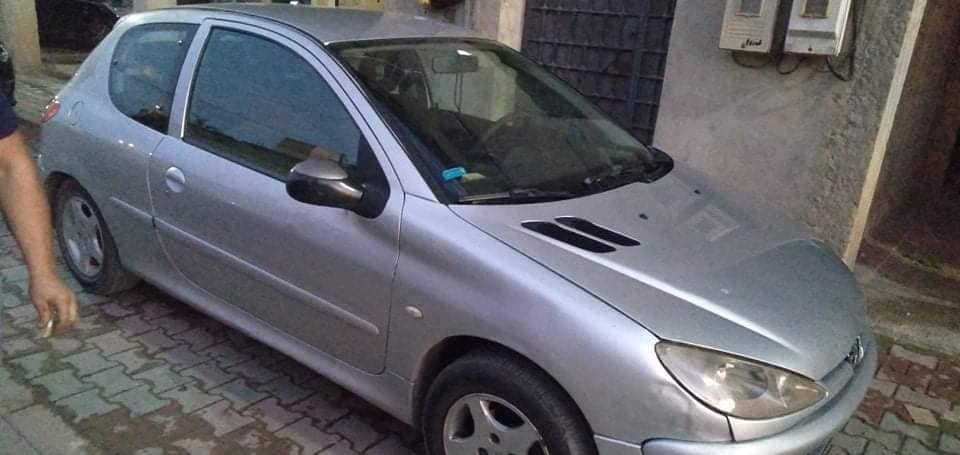 PEUGEOT 206