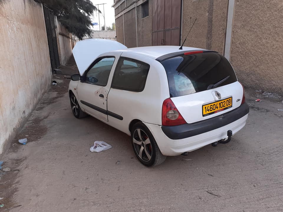 RENAULT CLIO
