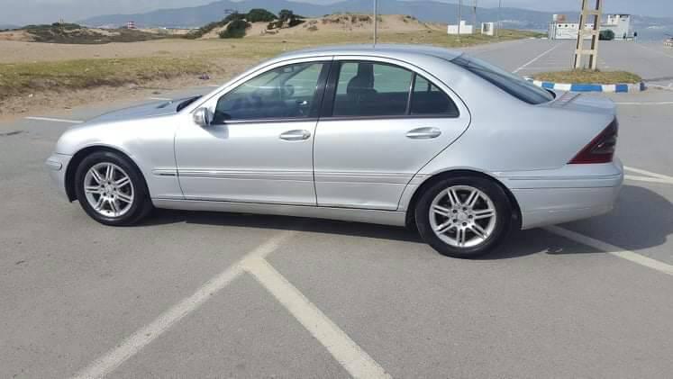 MERCEDES 220